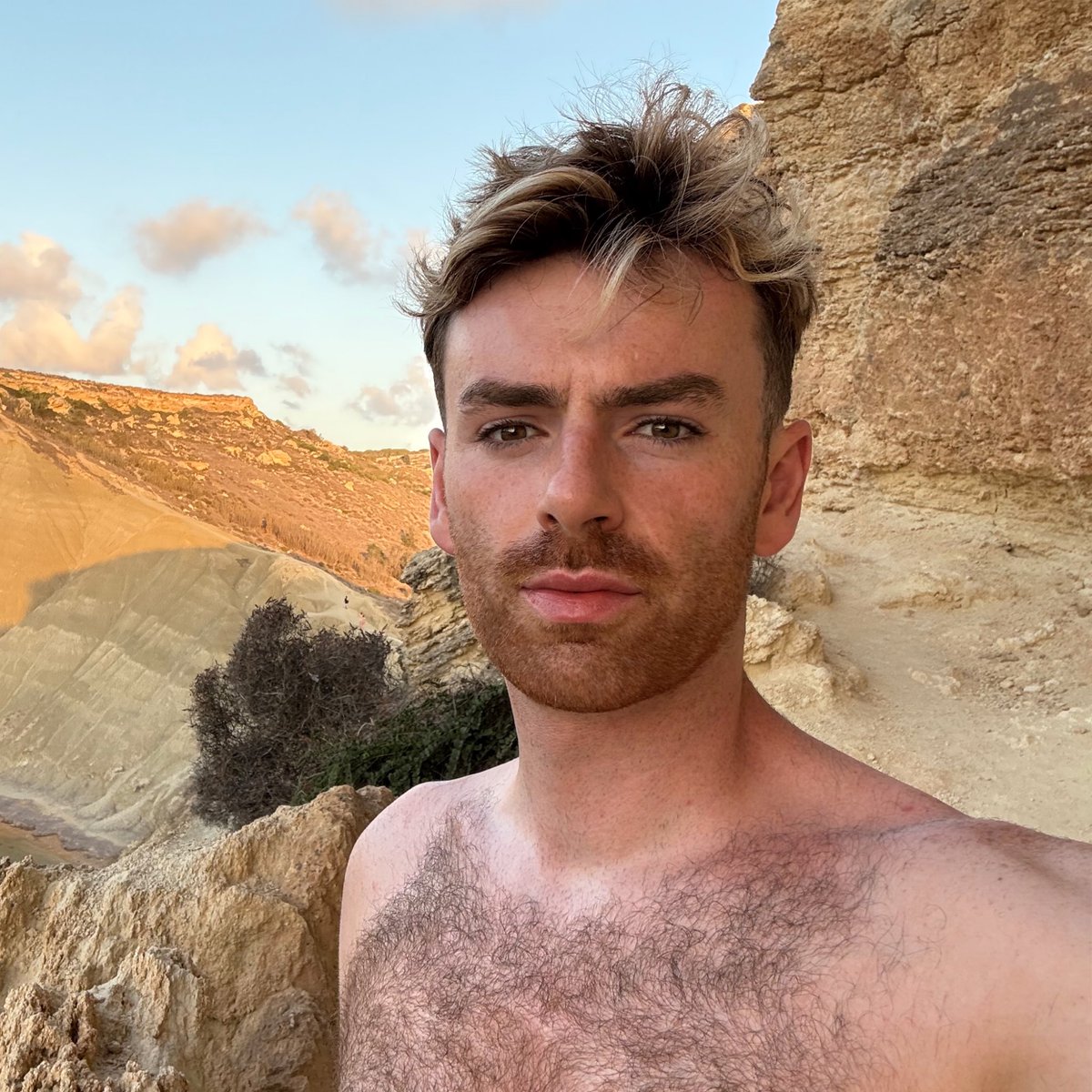 CharlieDardis's tweet photo. I wish 😂 https://t.co/TzRckYGM2V