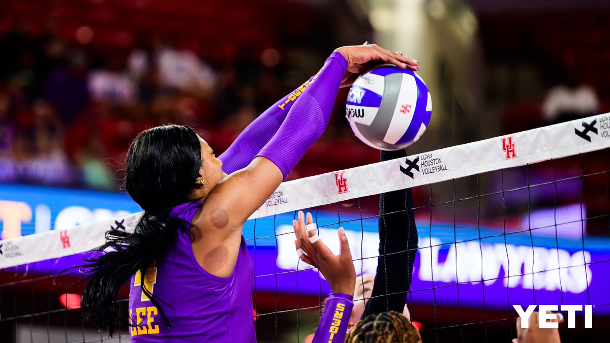 LSUsports's tweet image. The Top Photos of September by our @LSUpix staff Presented by @YETICoolers 

📷 lsul.su/4nYtPPJ