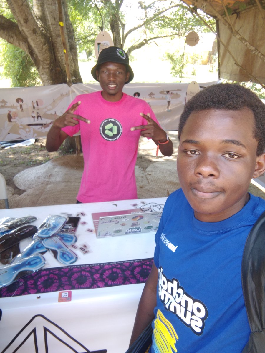 martin_kitonga's tweet photo. Back from #EthSafari2025 🌍✨
Amazing panels, doope BlockTrain 🚆, vibrant Kilifi community &amp; superb Web3 energy!
Fav moment: Debugging the Mind 🧠🔥 (worth every second).
Big shoutout to exhibitions + chat with @JamesWasonga8  @dRPCorg 🚀
#Ethsafari @ETHSafari https://t.co/8XXNqq1xGC