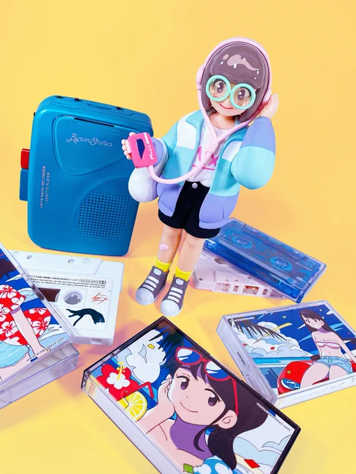 手作りだったり企業から出していただいたりだったフィギュア活動ですが、こちらもまた初心に戻ってマイペースにやっていきたいです。もう眼鏡さんのフィギュアだけを好きに作っていきたい #眼鏡の日 #メガネの日 #めがねの日