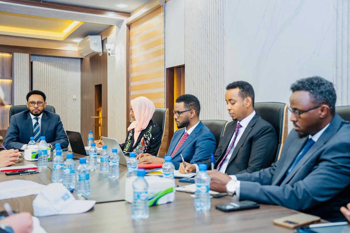 Today, Minister <a href="/BihiEgeh/">Bihi Egeh</a> held a productive meeting with a delegation led by the <a href="/EU_in_Somalia/">EU Delegation Somalia</a> Ambassador to Somalia at the <a href="/MoF_Somalia/">Ministry of Finance</a>.The discussions focused on the #EU’s ongoing support to #Somalia &amp; explored potential areas of future collaboration to strengthen the economy.