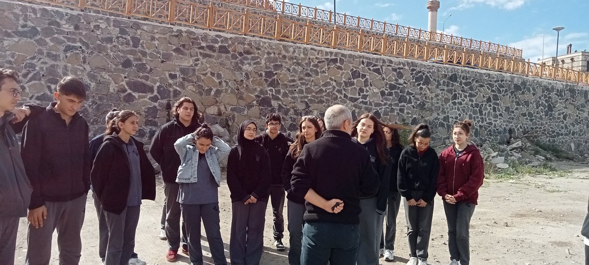 Türk Telekom Nurettin Topçu Sosyal Bilimler Lisesi olarak bu gün tarihin izini sürdük.