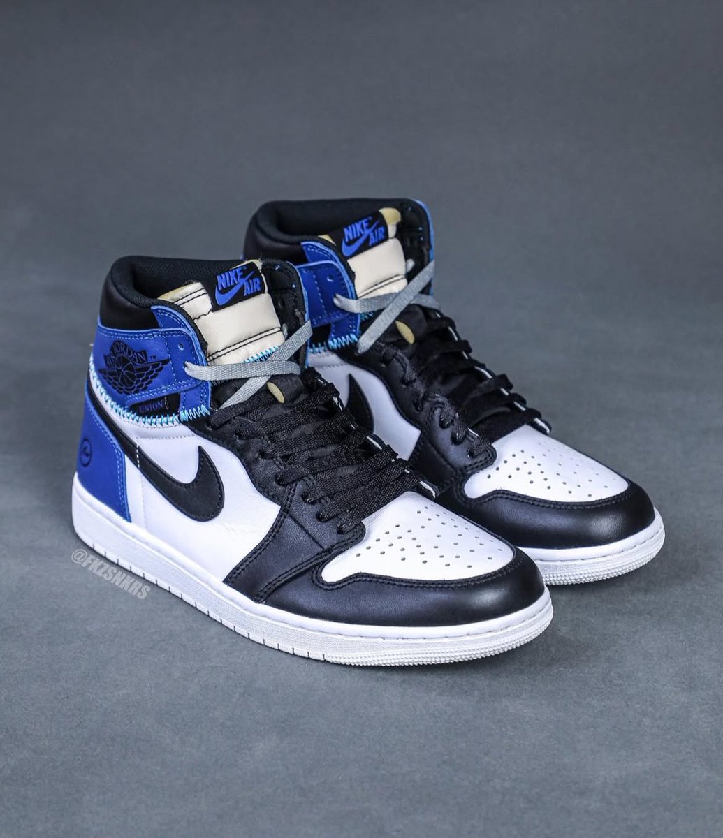 SNKRS_Sunitter's tweet photo. 【参考】

2026年 春 リリース予定
FRAGMENT × UNION × NIKE AIR JORDAN 1 

直近では、⬅️📸３型のモデルが公にでていますが、少し前に流通した➡️📸は、リリース無しとの情報があります。

📸⬅️ Jungle Book
📸➡️ fkzsnkrs https://t.co/SSxmQfPUda