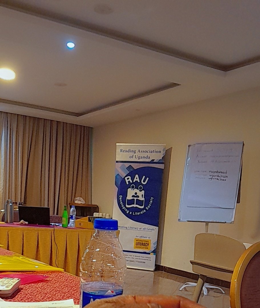 AsaabaCharlotte's tweet image. Humbled to join the training for developing a Literature Society in Uganda! We're championing reading and literacy to build a strong reading culture—encouraging kids to pick up a book instead of watching cartoons. Free books online at literacycloud.org!  #ReadingCulture