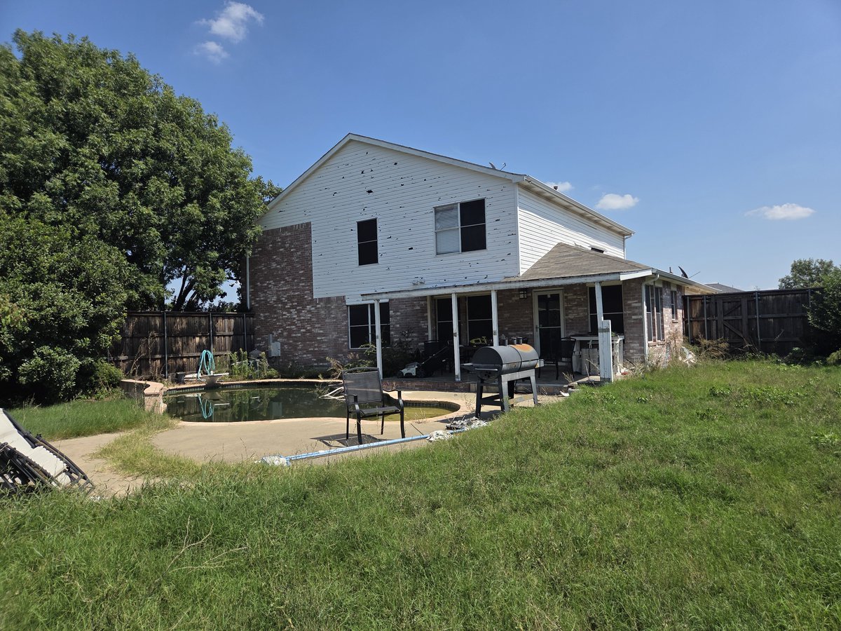 Green pool.
Hail damage.
HVAC dead.
Roof shot.
Code + HOA violations stacked up.
Most would run.
We bought it.
This will be one of our toughest before-and-afters yet. Stay tuned.
#NinebirdProperties #DFWRealEstate #BeforeAndAfter