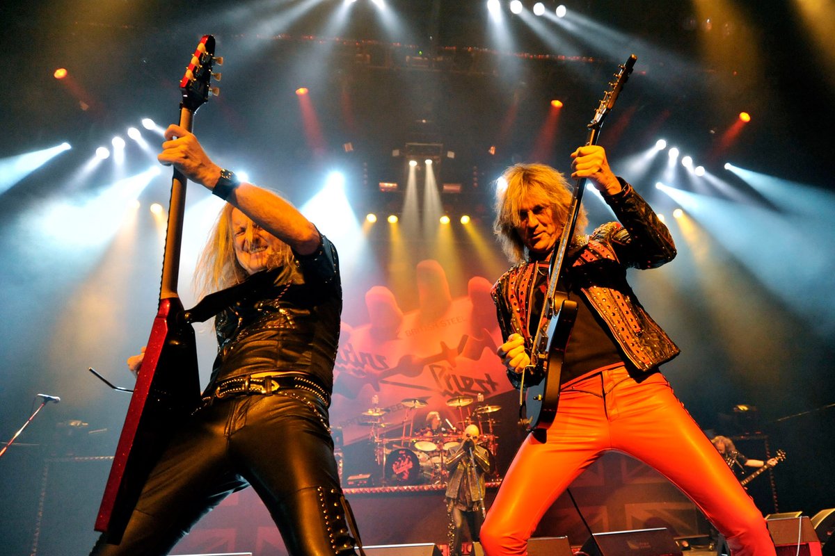 Loudwire tweet media