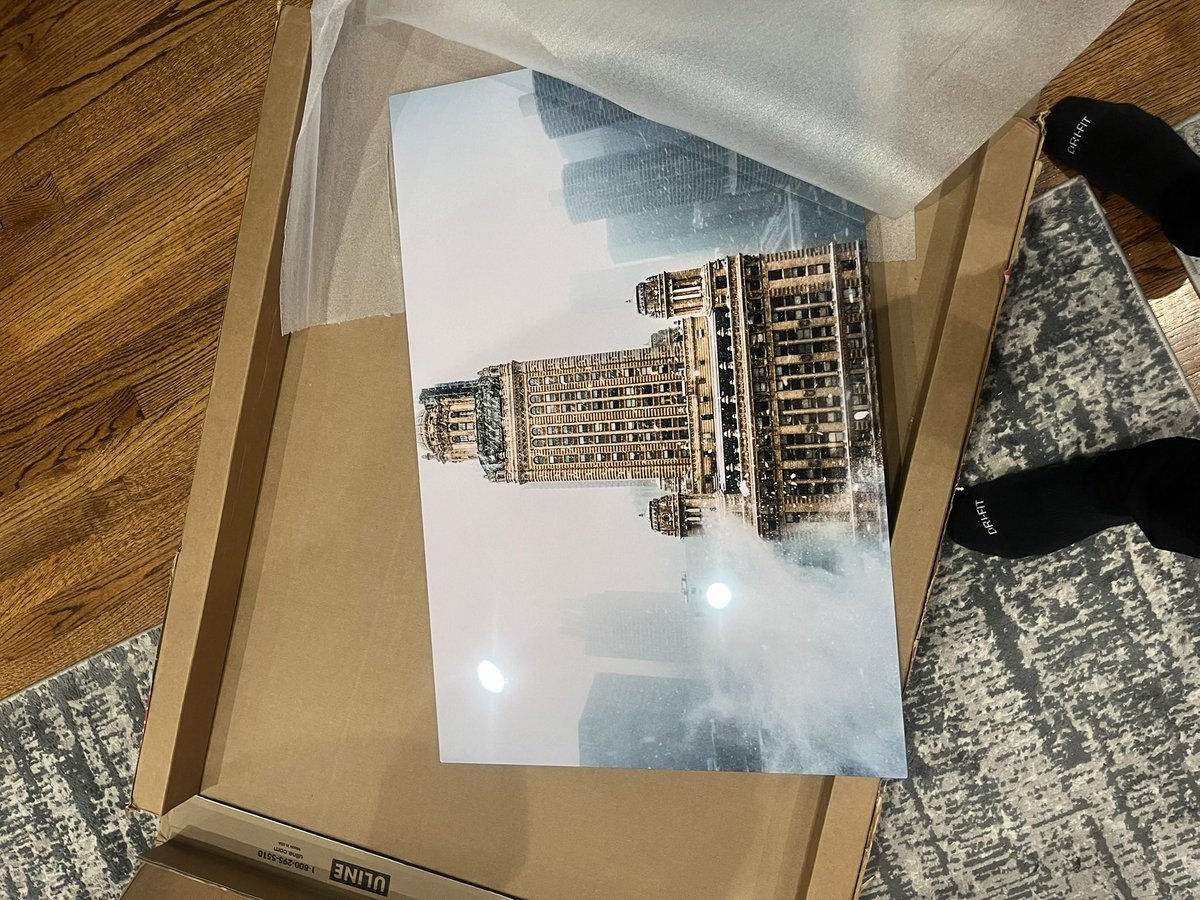 _Bkwheeler's tweet photo. Looking to get my artwork into gallery spaces and also have pieces available for purchase for your homes. If you or someone you know is interested in adding original art to their collection or connecting me with gallery opportunities, I’d love to hear from you. ⚡️ https://t.co/9lCZl79knR