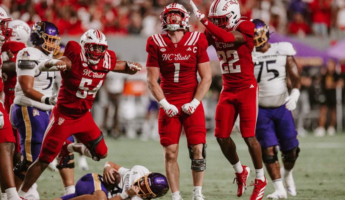 AhmadScott0's tweet photo. I will be in Raleigh NC this weekend 🐺❤️
@CoachAlexFaulk @CoachSplintaQ @PackFootball @coach_liner @Tb8Butler @CoachMiller56 @ChadSimmons_ @PrepRedzoneSC @on3 @247recruiting https://t.co/nCnqs324m7