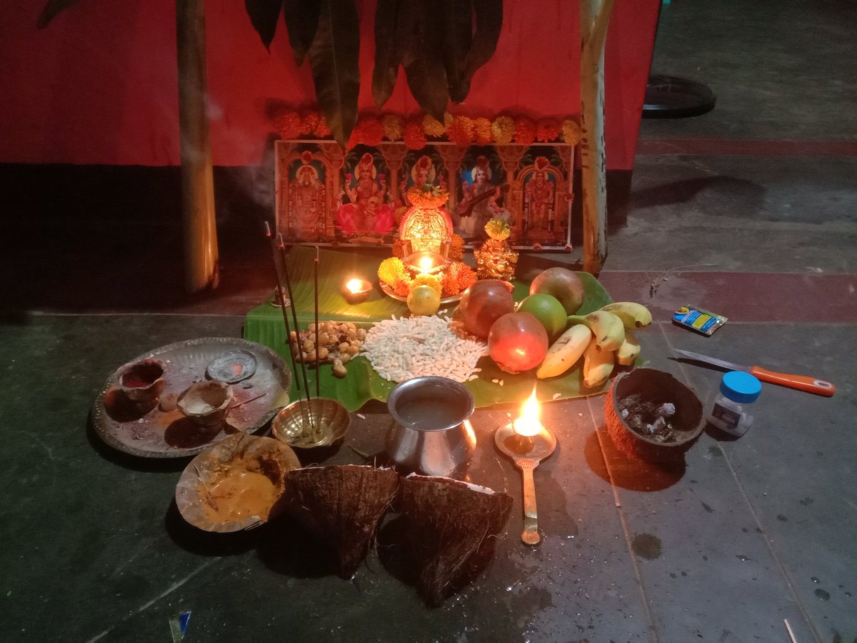 Maruthu72195805's tweet image. Happy Ayutha Pooja 🎉🎉🎉