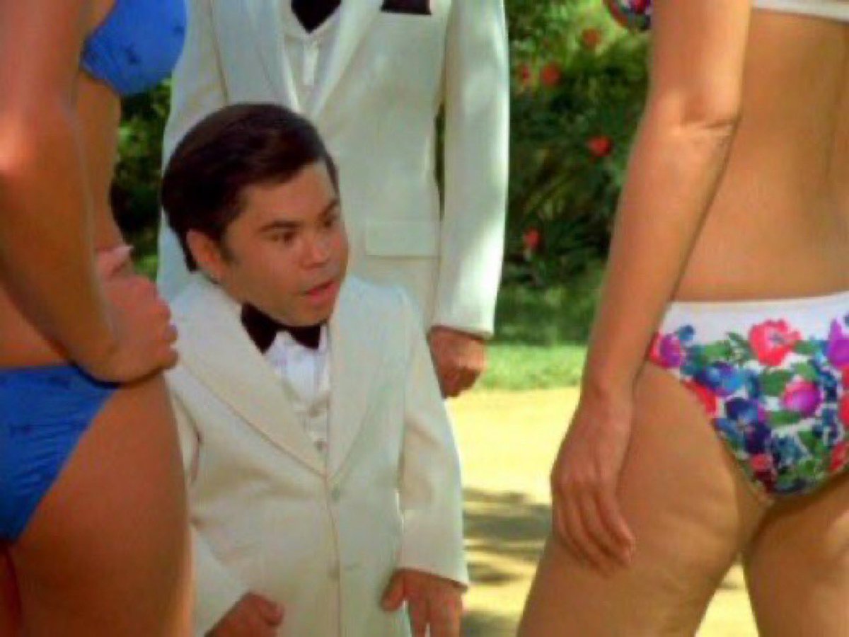 Super70sSports's tweet image. Looks like da plane wasn’t the only thing he was good at spotting …