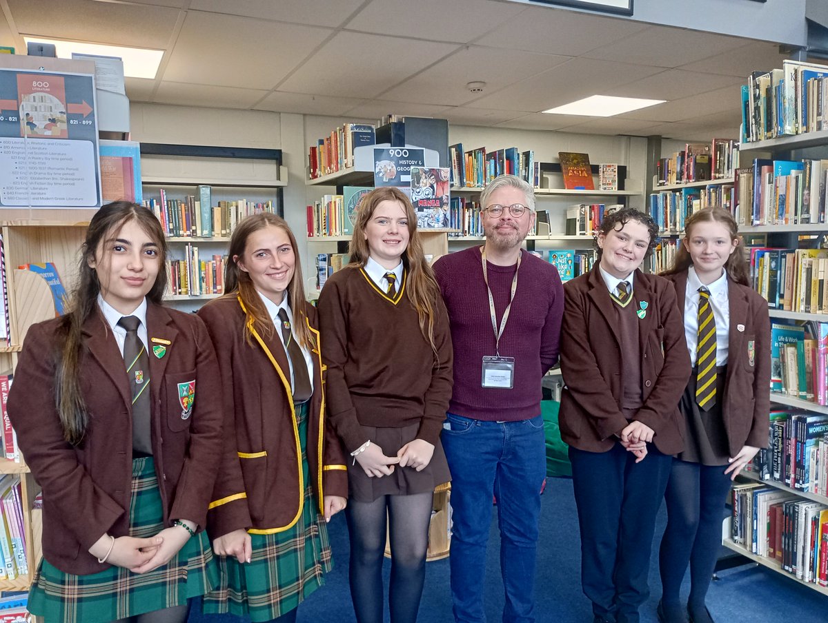 js_library's tweet image. Thank you to #HSOGLibrary for inviting us to their author event with @WHusseyAuthor this afternoon. Lots of great conversation about very important issues in William's books!
