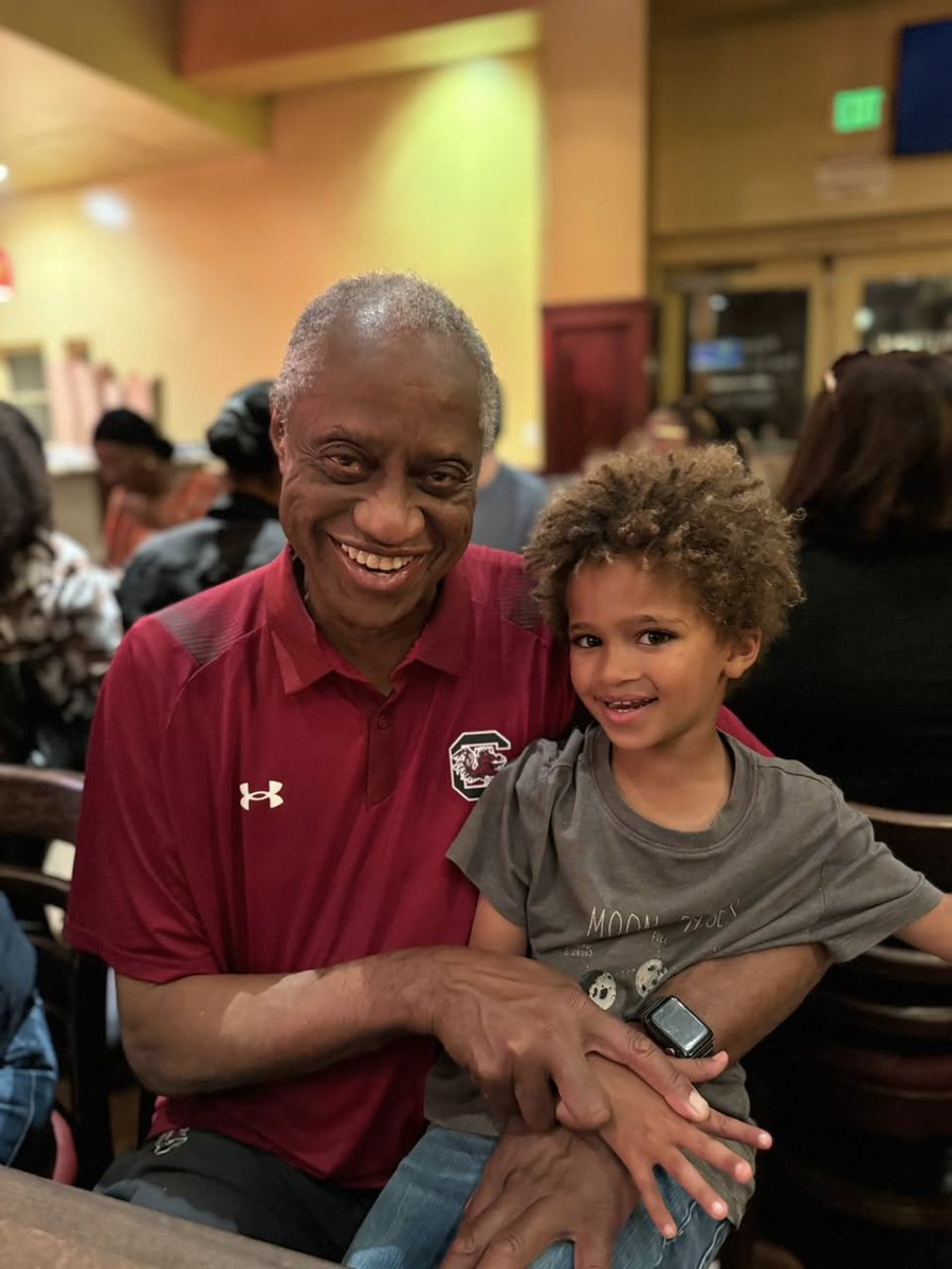 TheSpinChicks's tweet photo. Listen to this Spin Chicks Podcast as we sit down with Casey Manning - South Carolina Hall of Famer, trailblazer, and Gamecock legend! Don’t miss this rare and inspiring conversation with one of the true greats.

🎙️https://t.co/co8yMjFkvn

@GamecockMBB https://t.co/6NNthAQ5EA