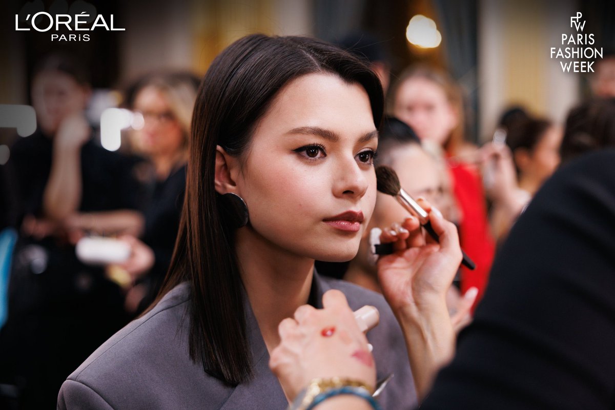 LOvSoshi's tweet photo. @LOrealParisTH @AngelssBecky คุณแพทสวยมากค่าาาาาาาา
BECKY WALK YOUR WORTH
#LeDefileLOrealxBecky
#WALKYOURWORTH #LOrealParisTH
#LeDefileLOreal #LeDefileLOrealTH #LeDefileLOreal2025 #worthit
#ParisFashionWeek #PFW
#Beckysangels #BeckyArmstrong https://t.co/prnTYKeom3