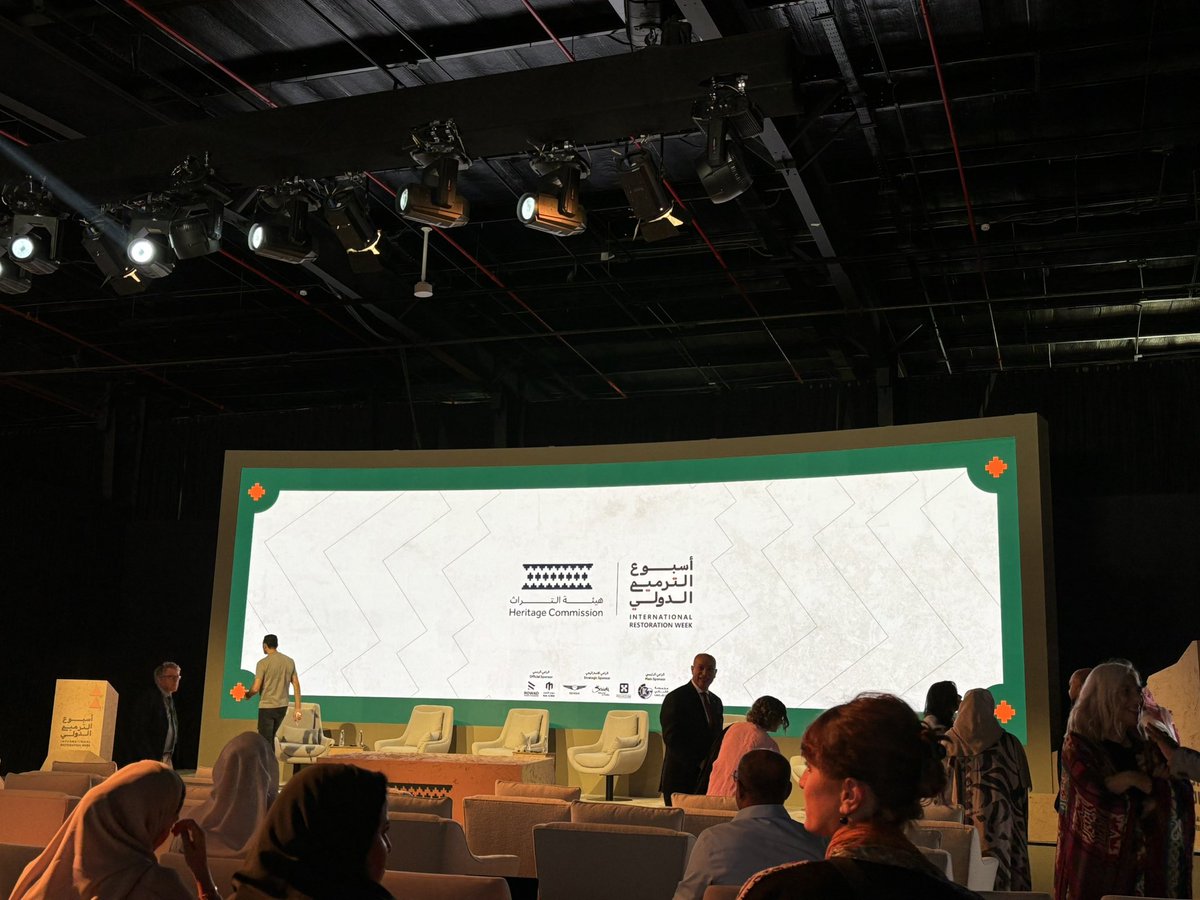 mod_sj's tweet image. زرت #أسبوع_الترميم_الدولي في #الدرعية
بتنظيم من #هيئة_التراث يتضمن :
معرض ولقاءات مع مختصين فالبناء التراثي
وورش عمل تفاعلية وتجارب تراثية ؛
المكان : #حي_جاكس - من 1 إلى 5 أكتوبر
من الساعة 4م وحتى 11م.
@dir_press