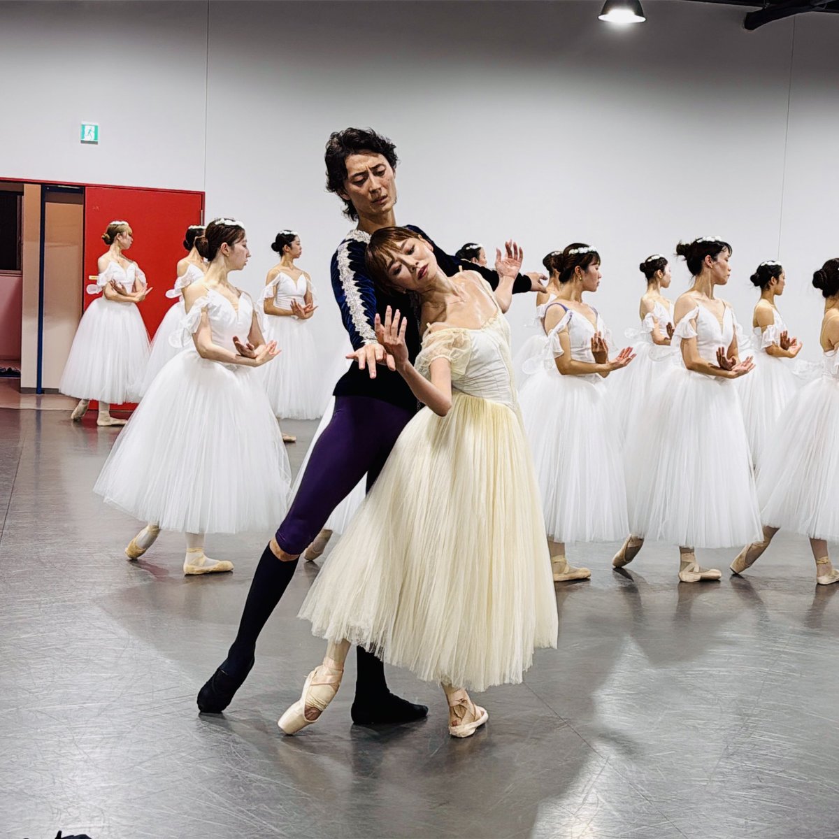 週末限定特別価格　healmoバレエ甲だし 水香さん、本日は相模湖で『ジゼル』のリハーサルでした