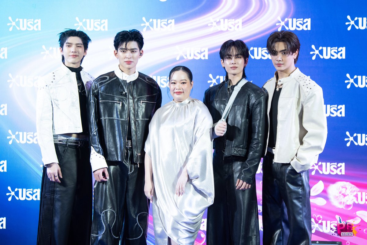 “บรีส” จัดเต็ม แท็กทีม 4 หนุ่ม #JASPER ลงสนามสงครามซักด่วน ในงาน BREEZE QUICK WASH : THE SPEED EXPERIENCE

JASPER X BREEZE 
#BreezeQuickWashxJasper 
#บรีสสูตรซักด่วน
#aou_tnbknr #ppnaravit 
#JoongArchen #Santapp 

บรีส (BREEZE) แบรนด์ผู้นำด้านนวัตกรรมการซักผ้า