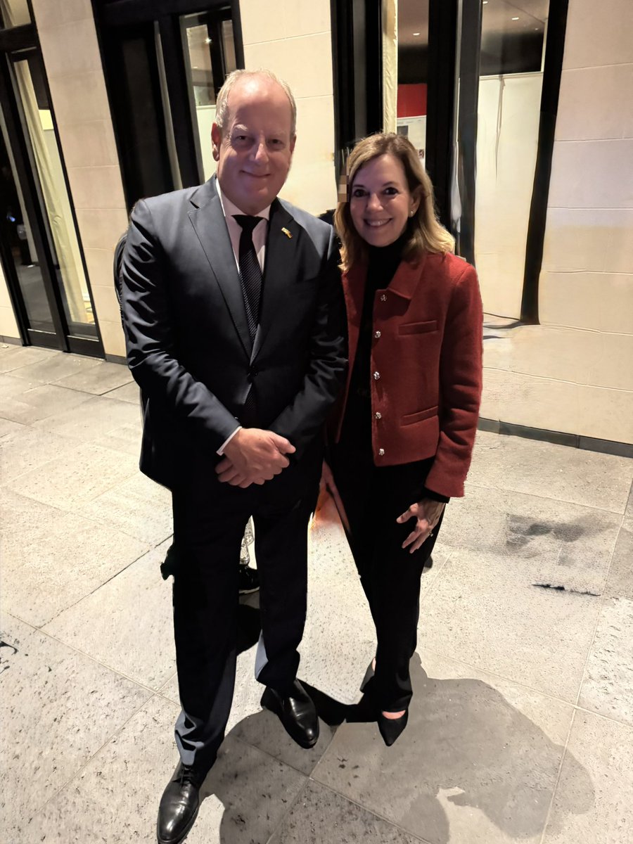 “The Day of German Unity”  celebrated the 35th anniversary of German Reunification on October 3, 1990. The 🇺🇸 USA and 🇩🇪 Germany share a common heritage, security and joint future. Danke! to Ambassador Jens Hanesfeld <a href="/GermanAmbUSA/">Jens Hanefeld</a> and Tobias Bergner, Public Diplomacy,