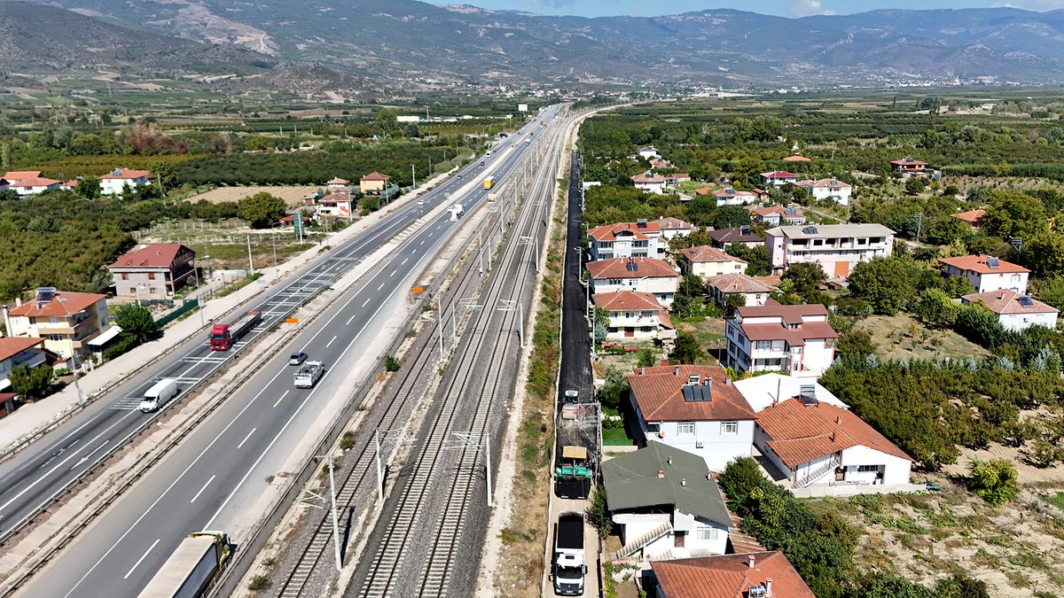 Pamukova’da Yol Çalışmaları Başladı: Büyükşehir Güzergâhları Yeniliyor aksamhaberleri.com.tr/haber/26474915…