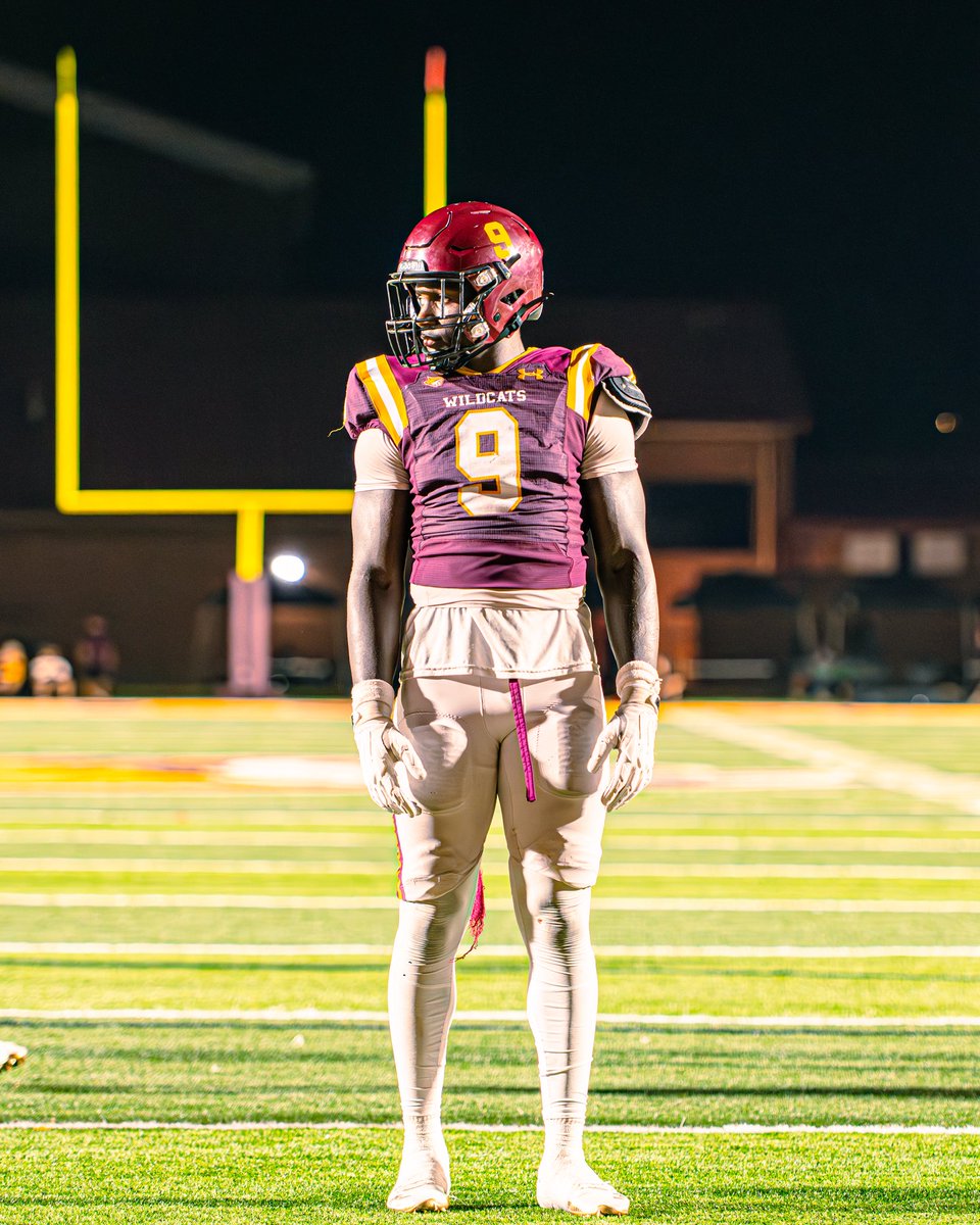 UPDATED MID SEASON (1-5) TAPE❗️
6 Sacks (1st in MACCC | 3rd Nationally)
36 tackles
9 TFL (1st Nationally)
2 FF | 1 Pick 6
🎥: hudl.com/v/2SapG6 
#JucoProduct #TrenchMob #DecemberGrad #disruption #dline #passrusher #edgerusher #Edge #impactplayer