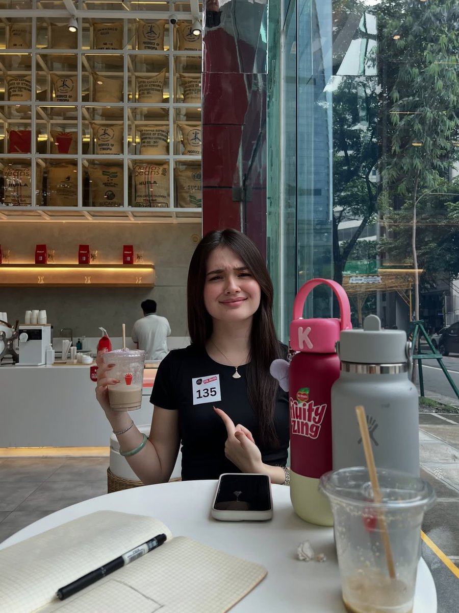 TeamKiraOFC's tweet photo. Engage to kira's new ig post! 

"a quick but memorable september 🤍✨" 

🔗 https://t.co/t1wKpt3Hgm 

#KiraBalinger || Kira Balinger https://t.co/Lj4CsttSyr