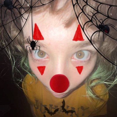 it’s october 1st which means it’s officially halloween from now until mid november