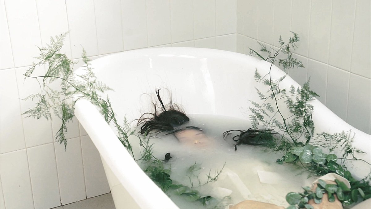 Danilla stuns for her new single ‘Ditinggal Begitu Saja.’