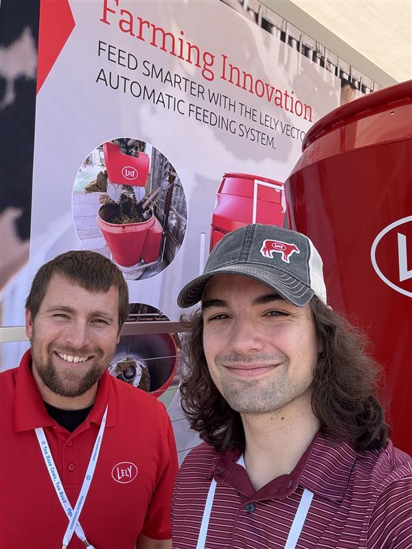 If you're mooooving along at #WDE25, not all the action is indoors!  👀🐄 Come check out our robots in action outside at World Dairy Expo. We're at Tanbark I and J! 

#WDE2025 #TheWayToDairy #dairy #farming