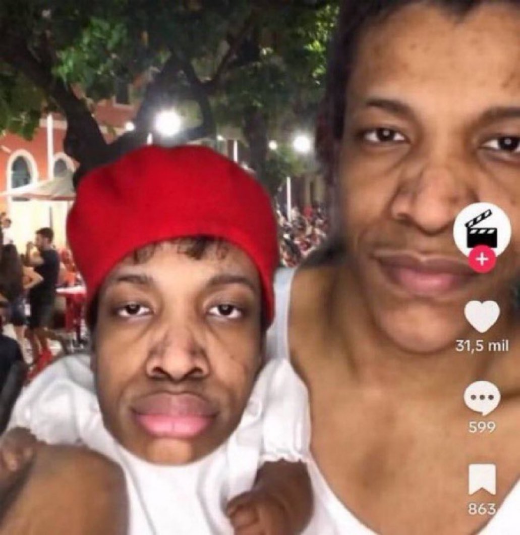 <a href="/bellintanner/">Bellintanner</a> não sei quem tá pior   o Zé Culipe ou a Tigrinia