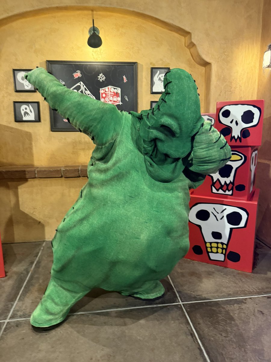 renampme's tweet image. ウギー・ブギーがあまりにもカッコよくて恋に落ちました。
中身は虫だけど関係ない。ムシムシ。
(本番終わりで脳がバグ)
(うわ、これもダジャレ