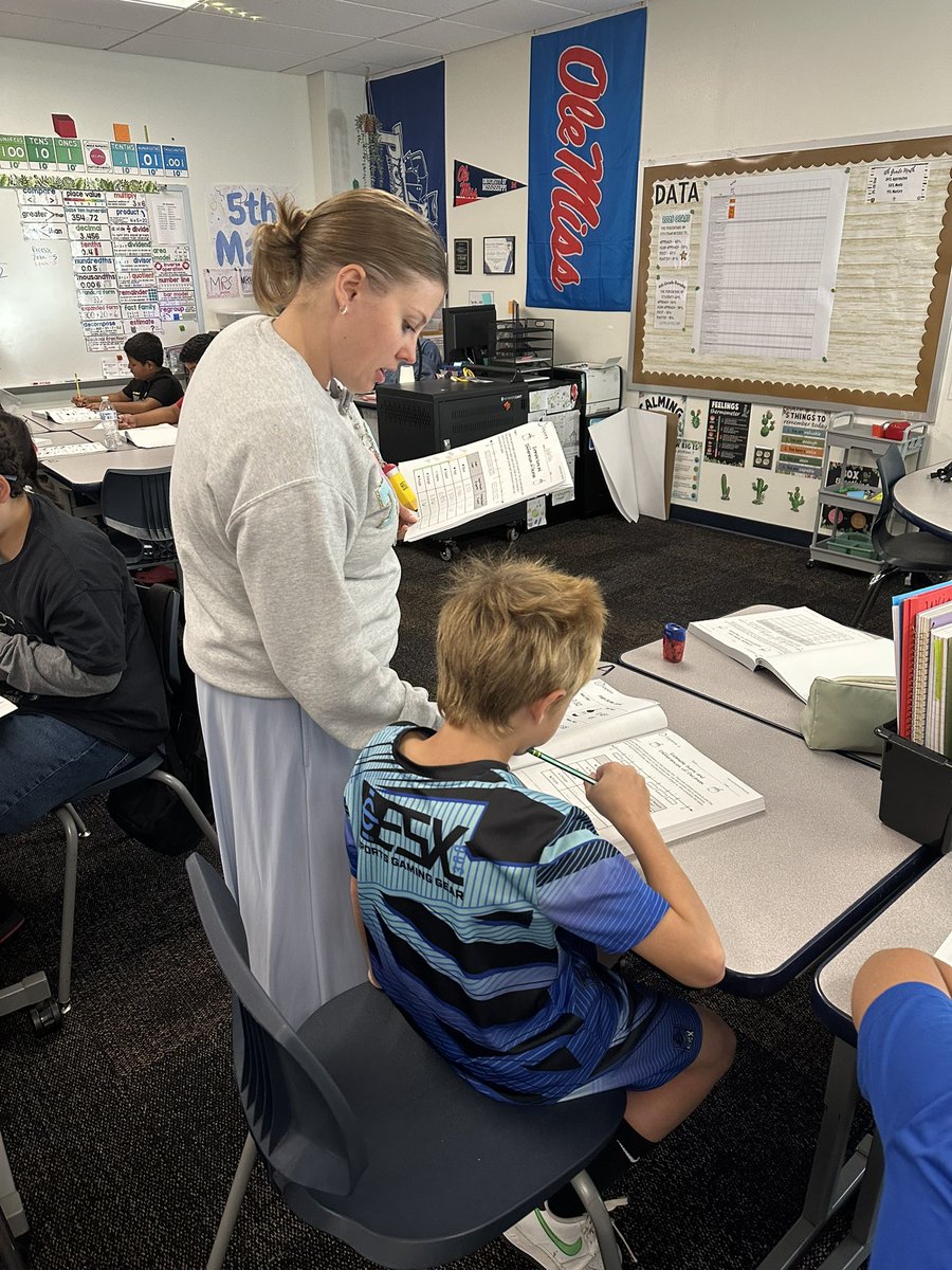 Alaina_Boaz's tweet image. Real-time feedback makes all the difference! 👏 Mrs. Bowden is constantly responding to student thinking, guiding them toward deeper mathematical understanding. #MidlandISDMath #ExcellenceInAction @PrincipalCova @MISDTandL @tricia_teran