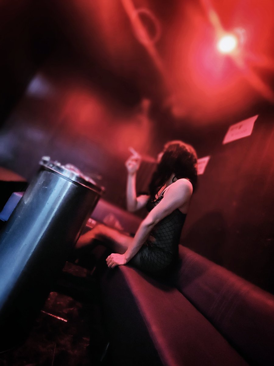 패싱하고  동내 나갔는데 러버분한테 걸려서 옥상에서 박혀버려따..😅 #crossdresser #sissy #CD #시디 #러버 #여장 #쉬멜  #만남