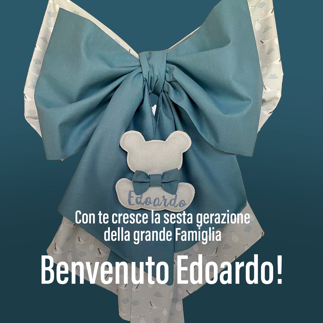 GrappaBrunello's tweet photo. È nato Edoardo, cresce la Sesta Generazione della Grande Famiglia di Distilleria Brunello.
-
https://t.co/v2UHzETgOW
-
#benvenuto #edoardo #nuovanascita  #festa #brunello1840 #distillerieaperte #montegalda #vicenza https://t.co/AeWa7S24dZ
