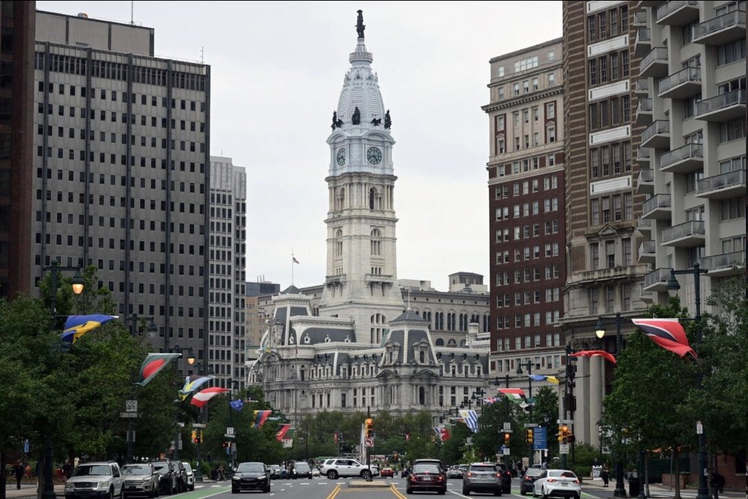 Ignoring protests, Philadelphia raises flag for China Communist Party 

Philadelphia raised the flag of communist China at City Hall on Sept. 30 despite criticism and protests from human rights activists and legislators.

The event, co-organized by a group with ties to the