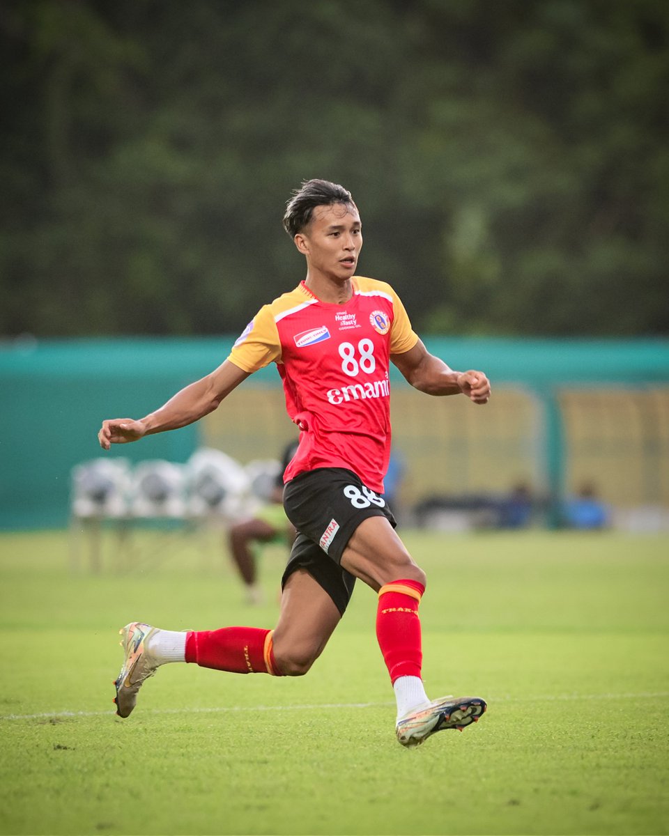 🚨 𝗨𝗣𝗗𝗔𝗧𝗘 🚨

Emami East Bengal FC and Mark Zothanpuia have mutually agreed to part ways. 🤝

We thank Mark for his contributions, and wish him the very best in his future endeavours. 🔴🟡

#ThankYouMarkZo