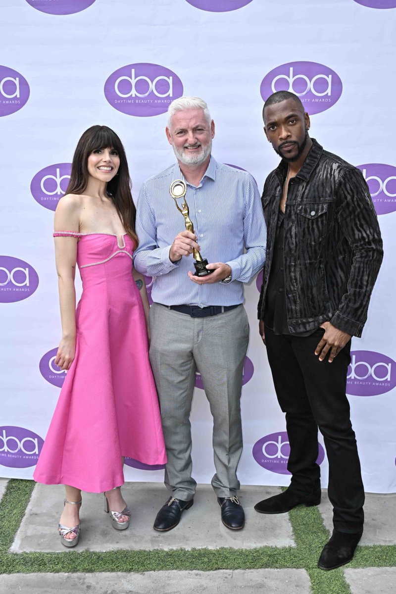 Congratulations, <a href="/pax_official/">PAX</a>!

Comedian Justine Marino and SNL alum Jay Pharoah presented The Sleeping Beauty Award to PAX for breakthrough sleep technology Sleep by PAX at the 7th Daytime Beauty Awards in LA, a star-studded luncheon that celebrated innovators across beauty,