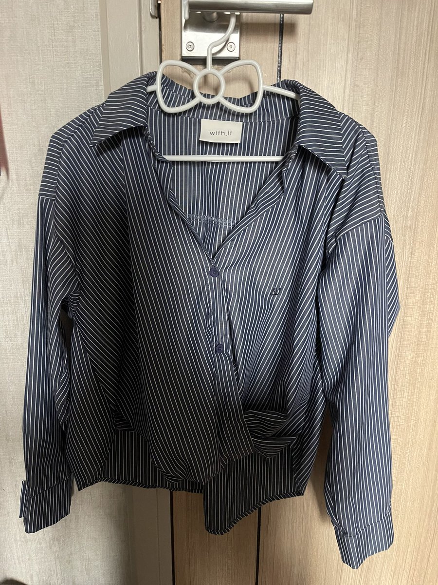 grampyyyyyy's tweet image. 150฿ #ส่งต่อคาดิแกน #withit #ส่งต่อวิทอิท #ส่งต่อเสื้อผ้า #ส่งต่อผ้ามือสอง #ส่งต่อwithit