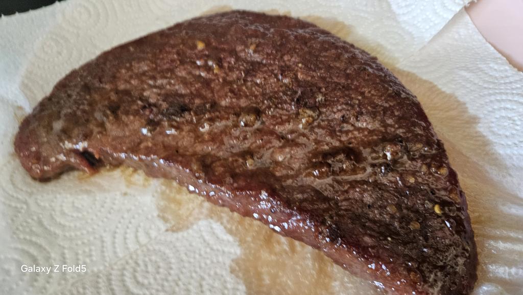 816isme's tweet photo. After it was grilled to perfection 👌 https://t.co/nTYZyUZeKz