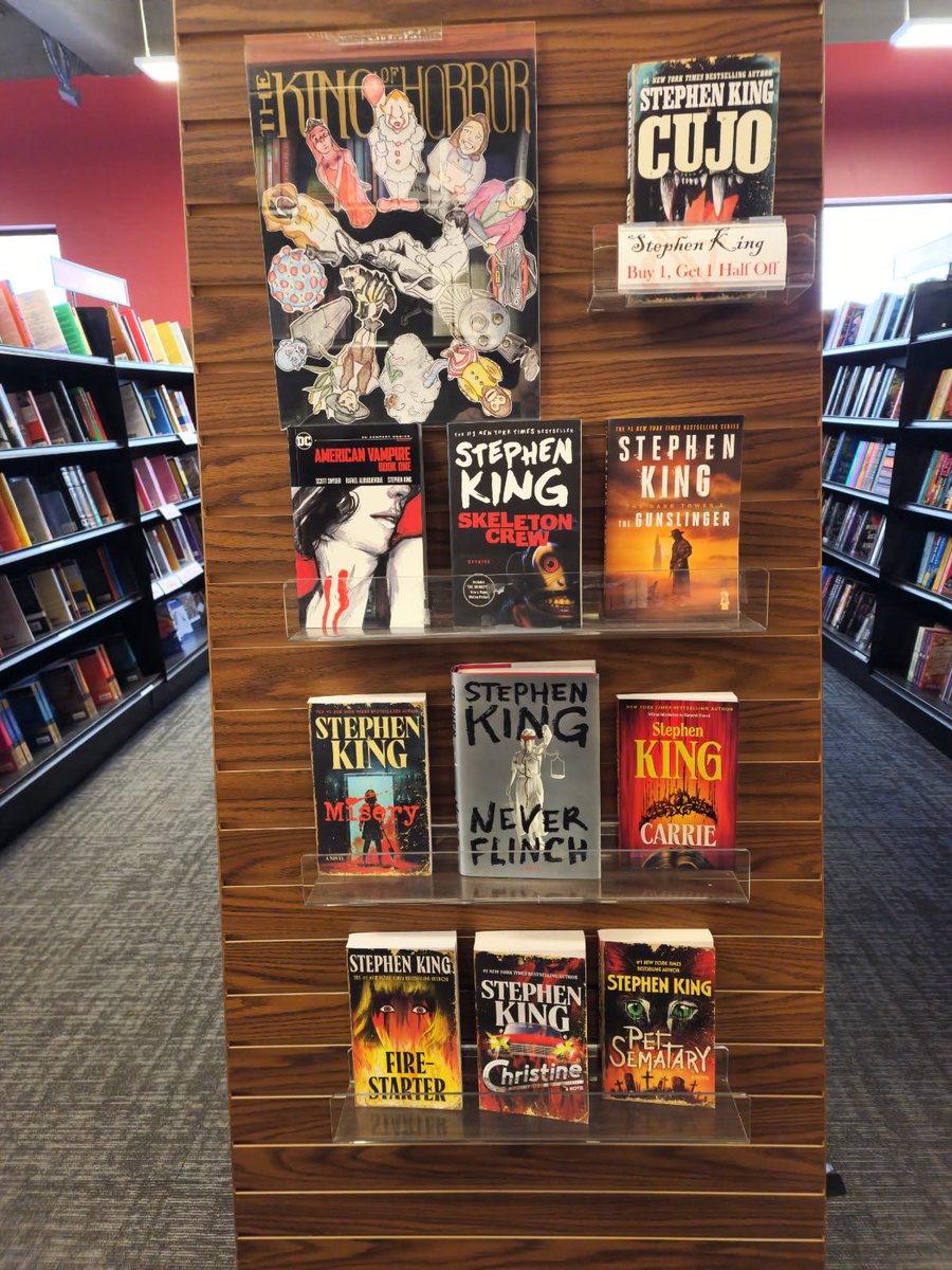 Barnes Noble @BU tweet media