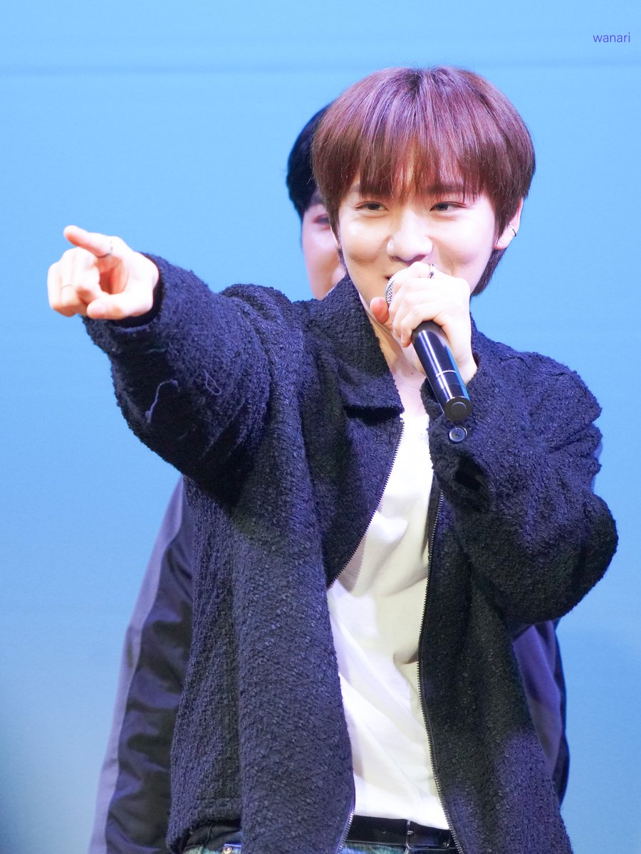 100___wanari's tweet photo. 2025.04.06
오사카
종환
#FAVE1 #페이브원 #종환 #조나리 #조날 #JongHwan  
@100per_jonari @FAVE1_official https://t.co/UI6dpDfQdU