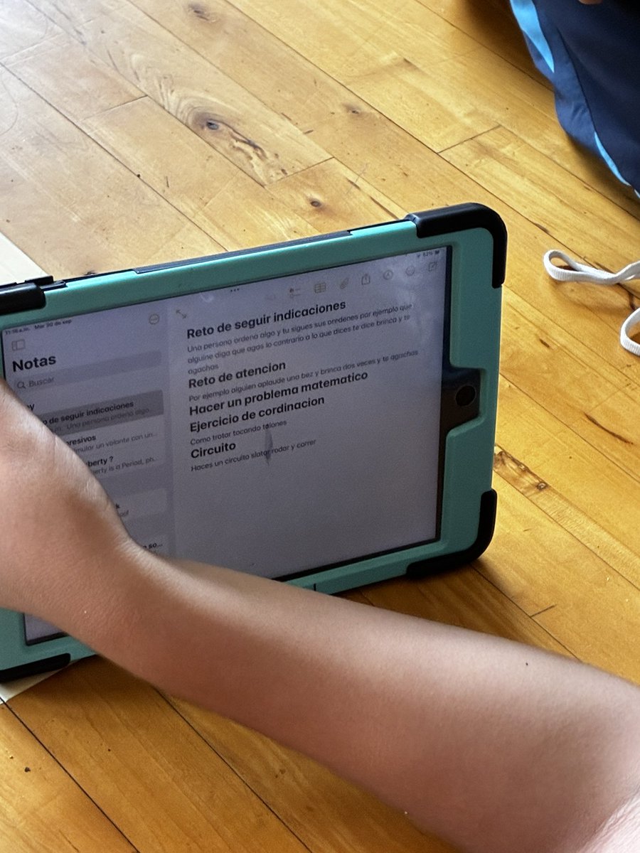 🎲Hoy jugamos ¡La Oca Motriz! en un tablero gigante, ¡pero con un plus creativo!
Los alumnos diseñaron su propio tablero en el iPad usando distintas apps.
#SomosCSB #AppleTeacher #CSBdeportes <a href="/oz_csb/">Oscar Zúñiga</a> <a href="/JJHoyos_CSB/">Jesús Hoyos</a> <a href="/DonyOcampo/">Dony Encarnación Ocampo</a>