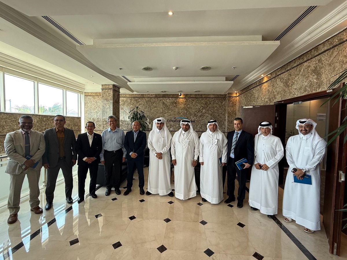 Es'hailSat management team has engaged in strategic discussions with Malaysia Ministry of Defence and Boustead Holdings Berhad. This meeting focused on exploring synergistic collaboration opportunities and sharing our industry-leading expertise. Together, we aim to drive