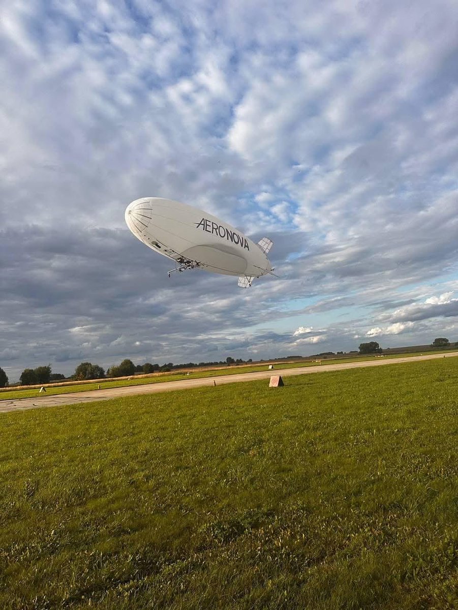 solargroup_pro's tweet photo. ✈️ Remote control of an airship at 100 km — tests by Russian engineers
https://t.co/ccFYA3yr6r

Join the “New Generation Airships” project https://t.co/NCOv7FjhtB!

#airship #aeronova #solargroup #technology #innovation #investment #finance https://t.co/oesunpT29R