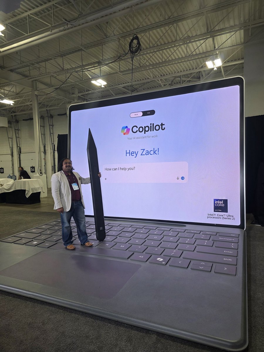 zackria's tweet image. #MicrosoftAITour #IntelInside #SurfaceforBusiness
