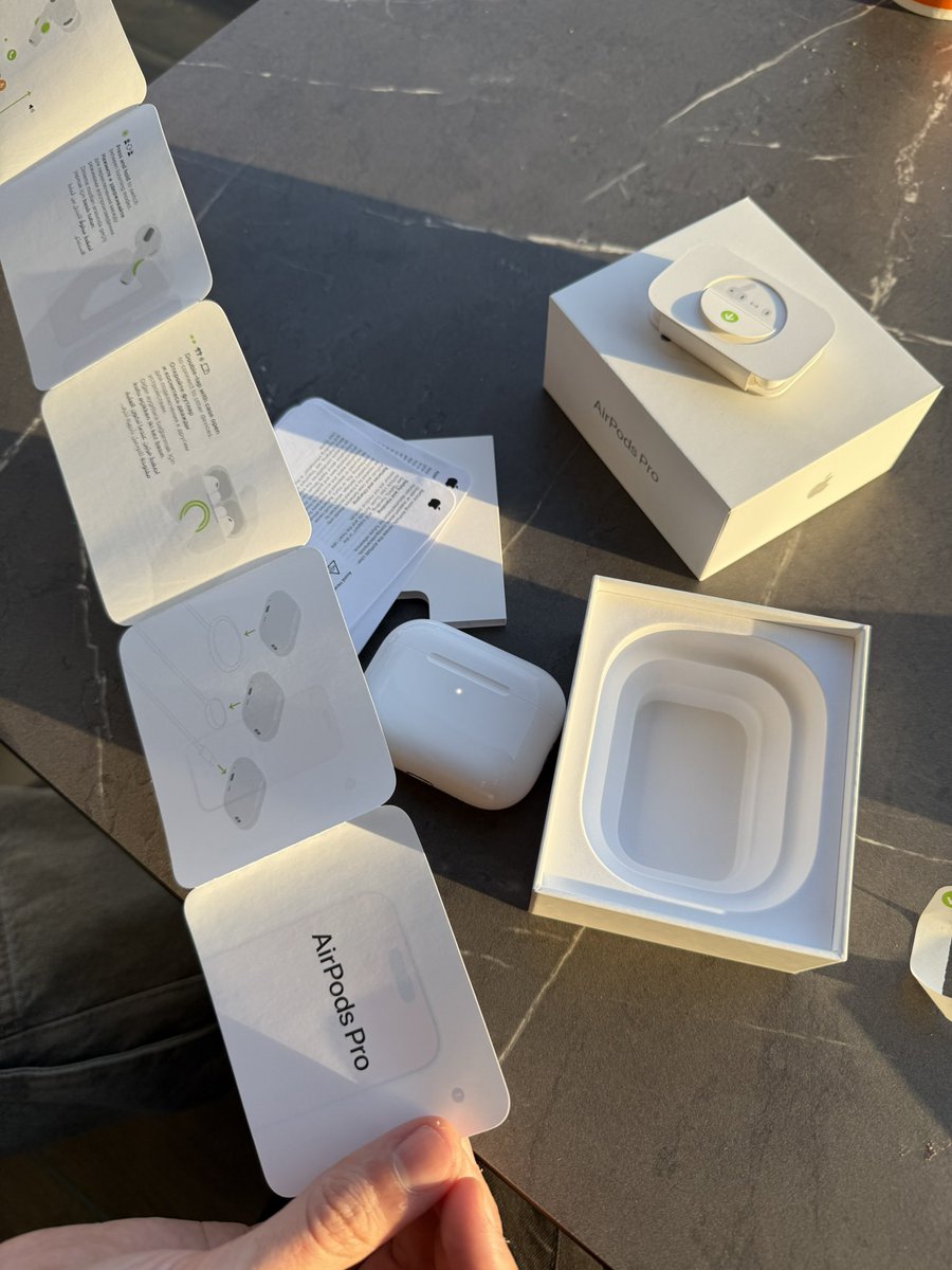 Sinyor H. tweet media