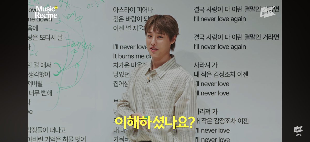 dnwmcoi's tweet photo. @1theK #뮤직레시피_WOODZ 
승연이가 신곡 고음 내는 법 가르쳐주는 거랑 목에 무리 안가게 긁는 법 알려주는게 재밌었어요! https://t.co/hGFc6EyoqO
