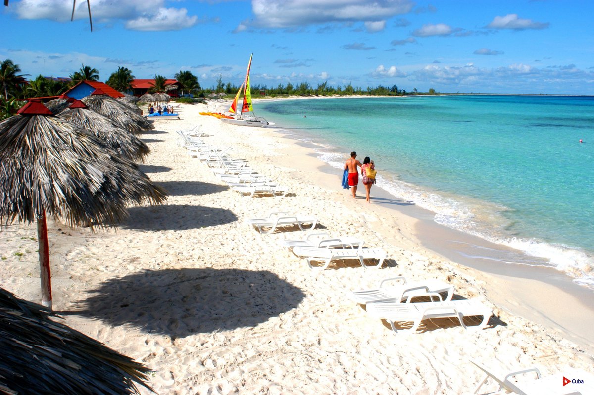 ✈️Descubre las playas de Cuba: arenas blancas, mares turquesa y paisajes de postal. 🌴☀️Con  infraestructura y seguridad para una experiencia vacacional de primer nivel. ¡Ven a disfrutar! ☀️

#ViajarACuba #PlayasDeCuba #VacacionesEnCuba #Cuba #CubaÚnica #CubaTravel