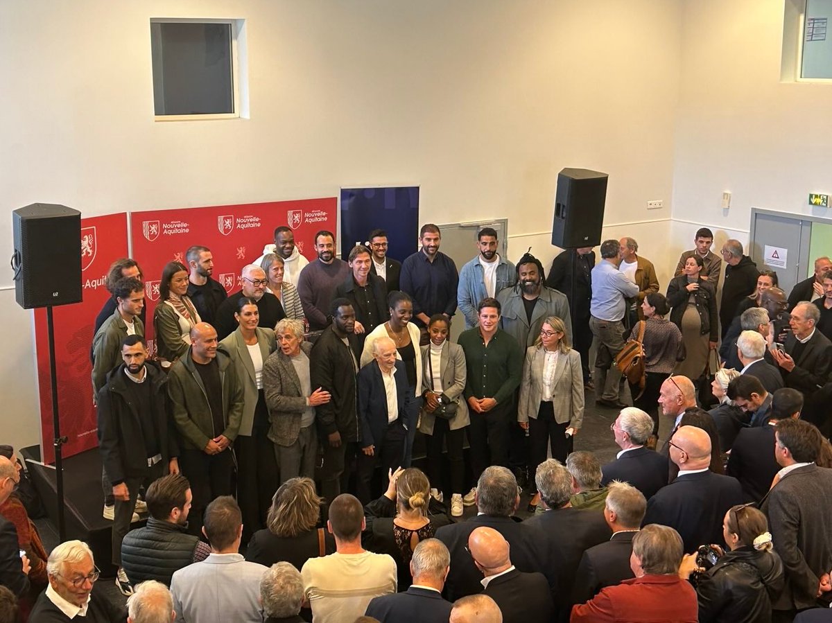 IsabelleBrique2's tweet image. Inauguration des nouveaux locaux du @CDESLimoges.
Créé en 1978, le Centre de droit et d&apos;économie du sport est aujourd&apos;hui connu et reconnu dans le monde entier. Bravo à toutes celles et à tous ceux qui l&apos;animent et le font prospérer 👏#Limoges #HauteVienne #NouvelleAquitaine