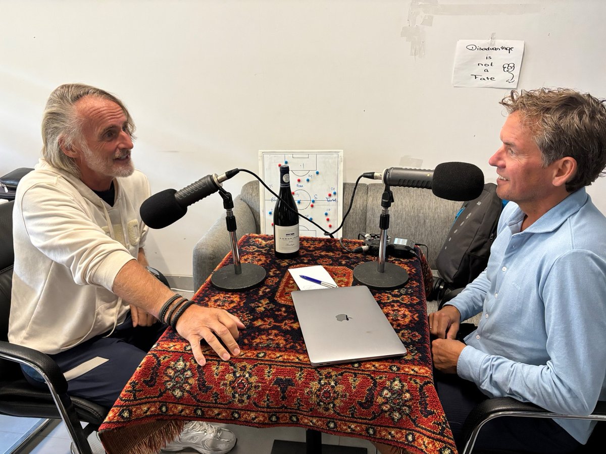 In de nieuwe aflevering is Jan Olde Riekerink, trainer van Dewa United, te gast!

Onder meer over leren onder Co Adriaanse bij Ajax, het naleven van regels en het laten groeien van spelers!

Luister hem hier! 
Apple: podcasts.apple.com/il/podcast/jan…
Spotify: open.spotify.com/episode/7MvYl1…