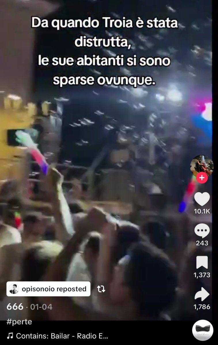 chromvtics's tweet photo. che grandissimo sfigato questo #amici25 https://t.co/FKHIpvRLCS