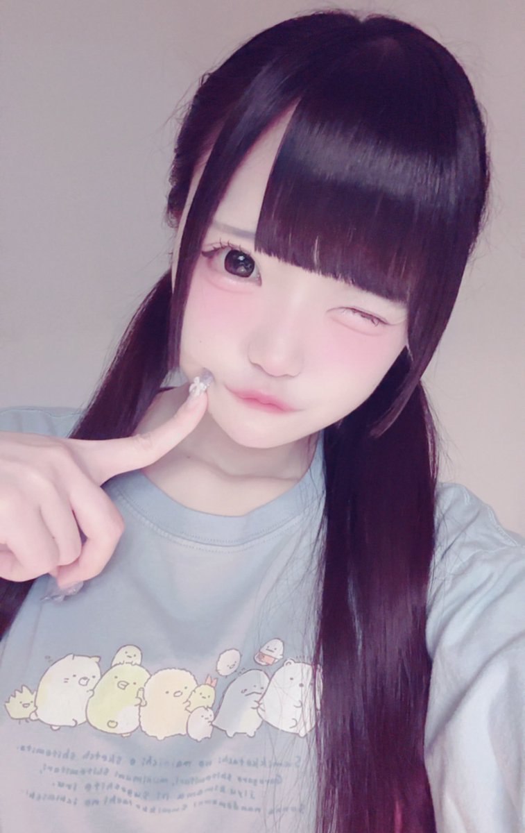 平成⭐️画質＆𝐟𝐚𝐜𝐞⭐️になれるエフェクト
をみつけてしまったので撮りました、なう⬇️